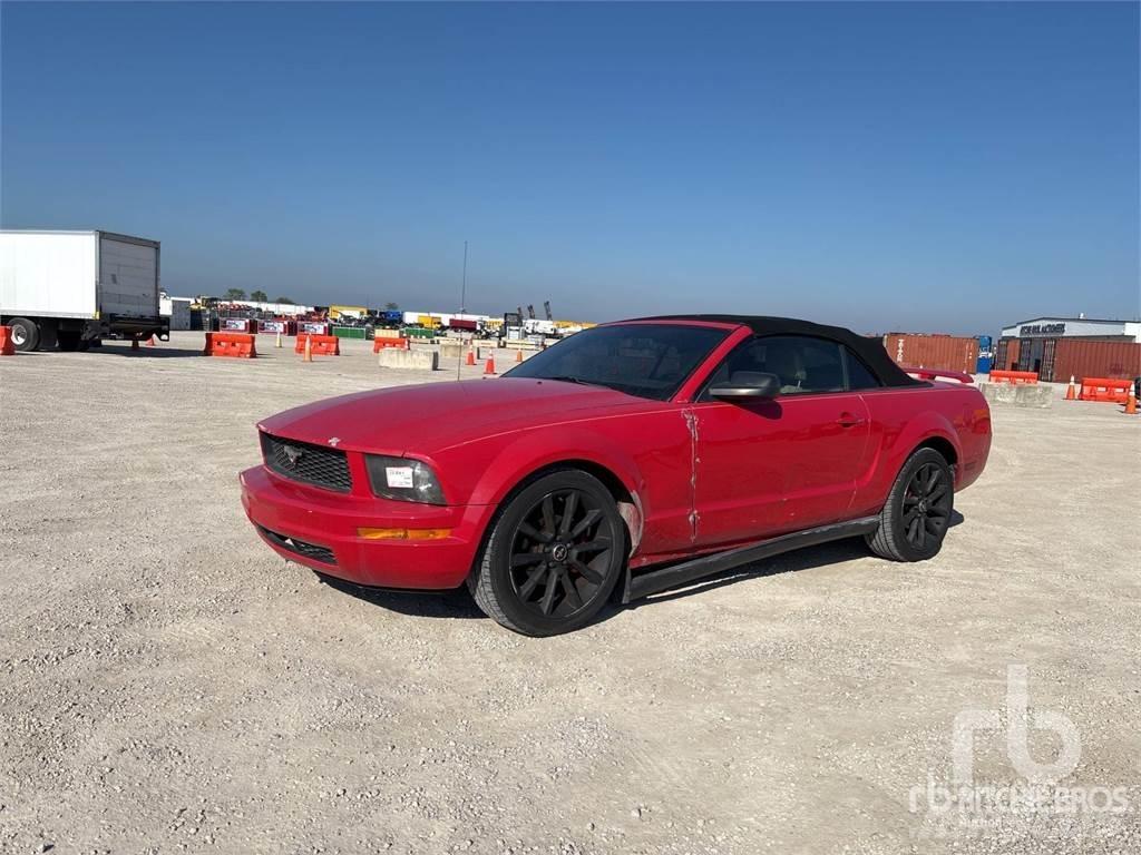 Ford MUSTANG Voiture