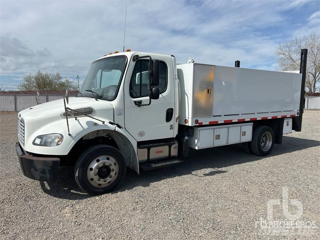 Freightliner M2 Camion plateau