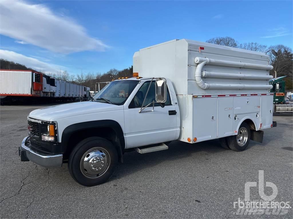 GMC 3500 Camions et véhicules municipaux