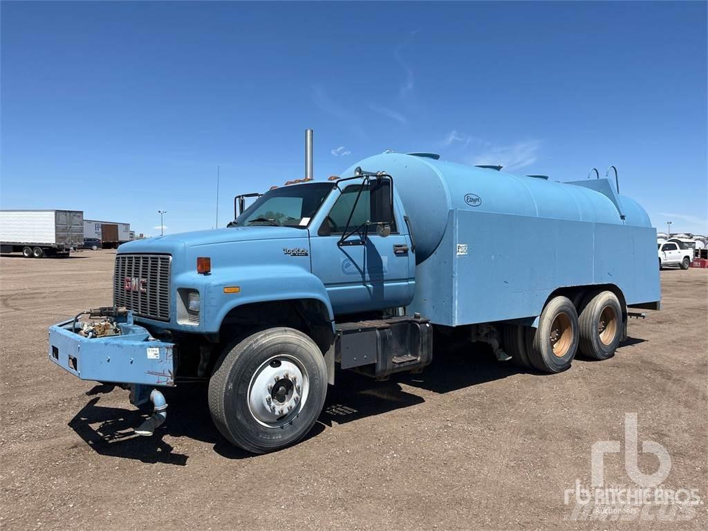 GMC C7 Camion citerne à eau