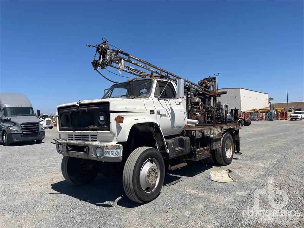 GMC TOPKICK Camion foreuse