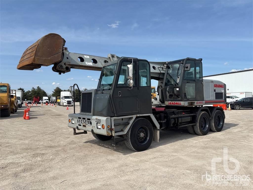 Gradall XL4100 Pelle sur pneus