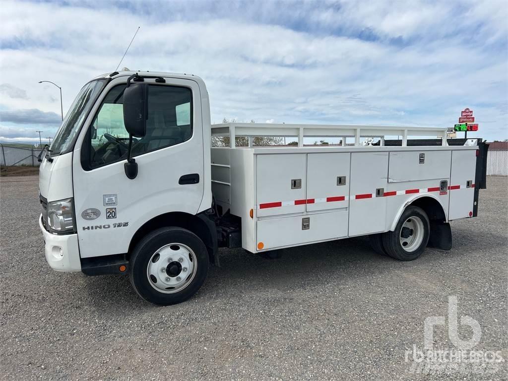 Hino 195 Camions et véhicules municipaux