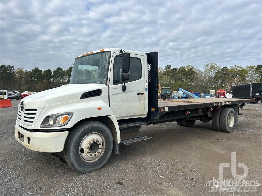 Hino 268 Camion plateau