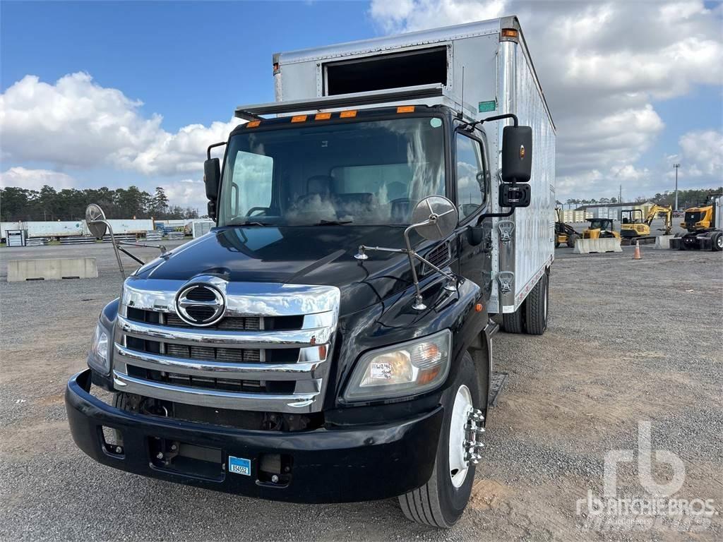 Hino 338 Fourgon Frigorifique