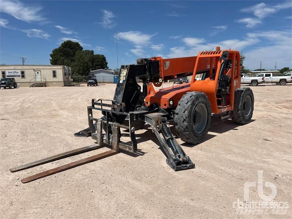 JLG 10042 Chariot télescopique