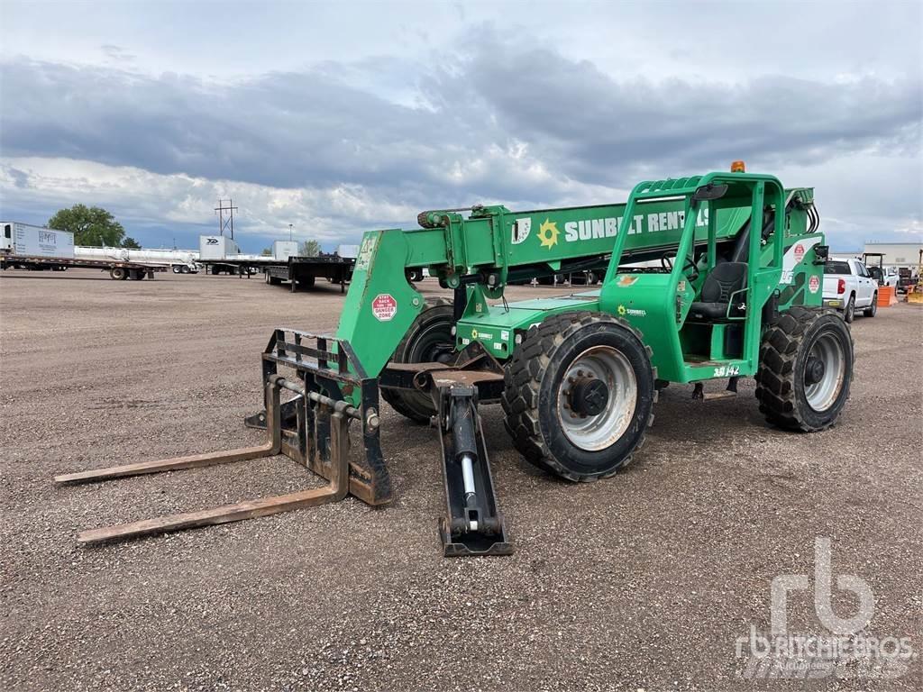 JLG 10042 Chariot télescopique