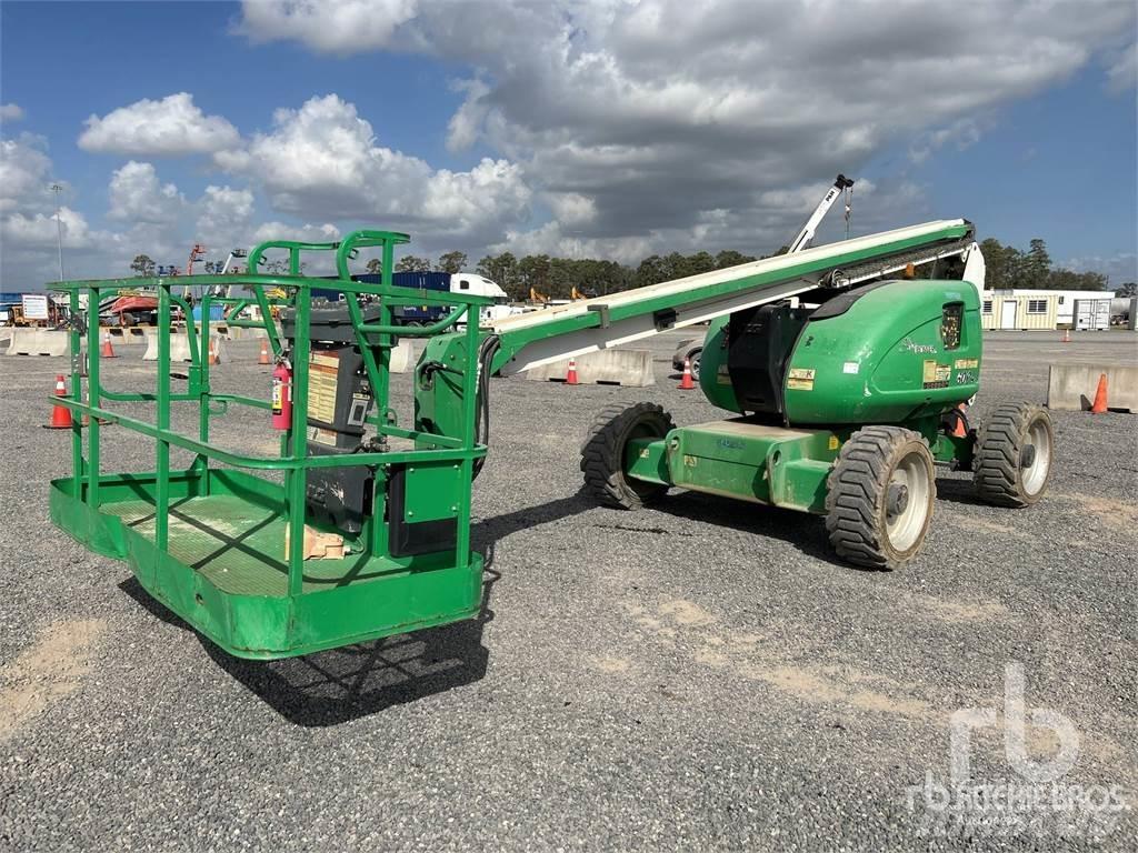 JLG 600A Nacelles articulées