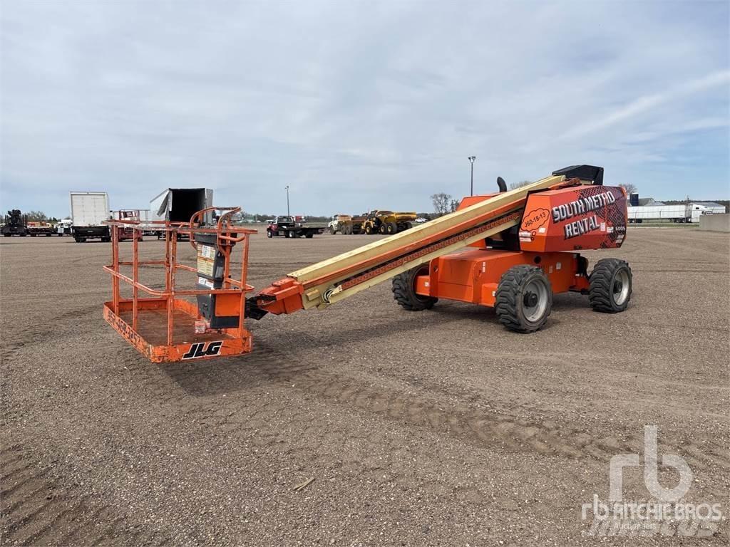 JLG 600S Nacelles articulées