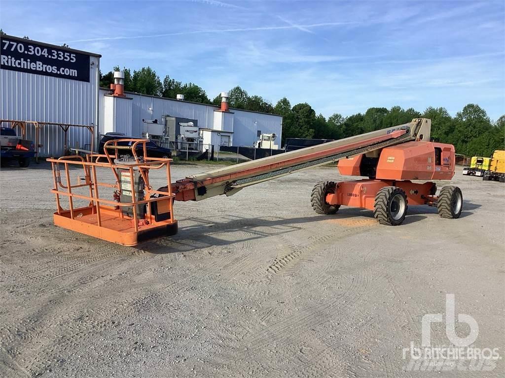 JLG 800S Nacelles articulées