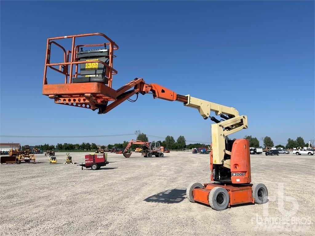 JLG E300 AJP Nacelles articulées