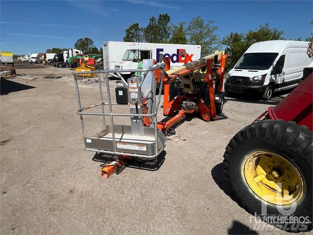 JLG T500J Nacelles articulées