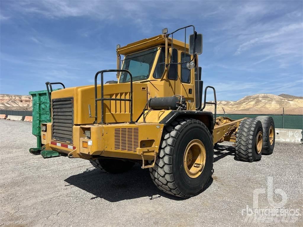 John Deere 300C Châssis cabine