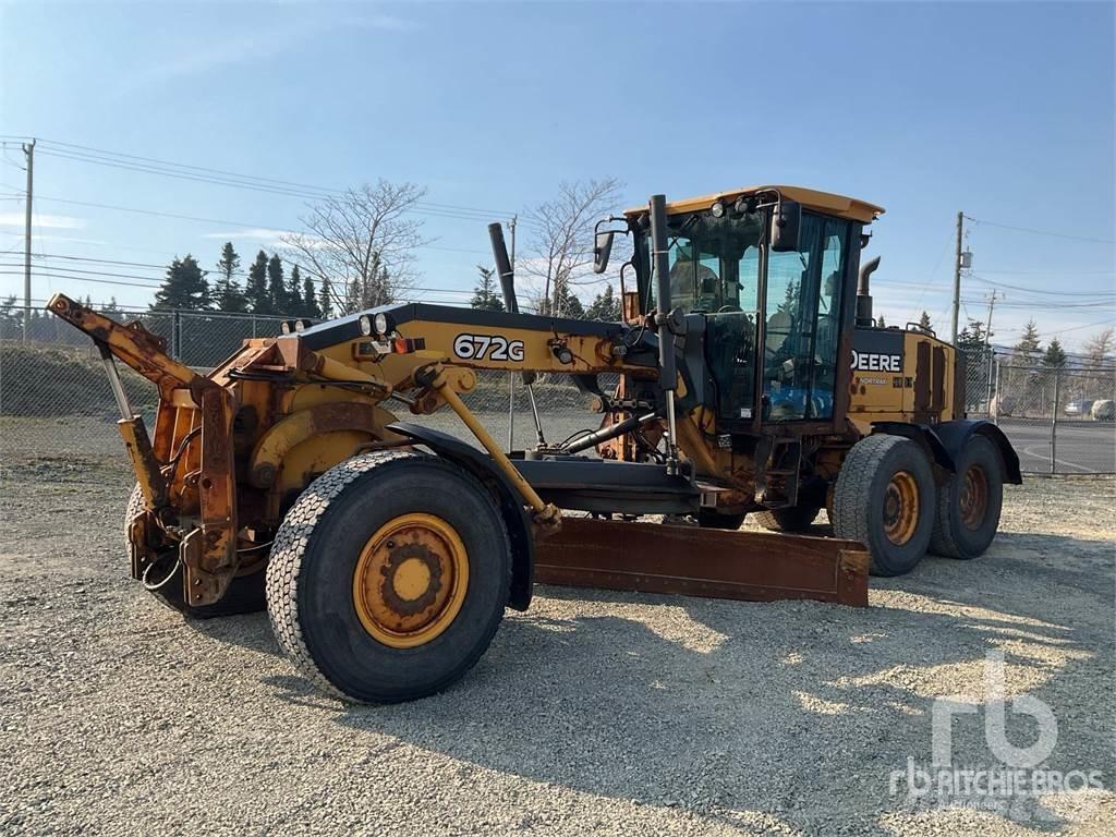John Deere 672G Niveleuse