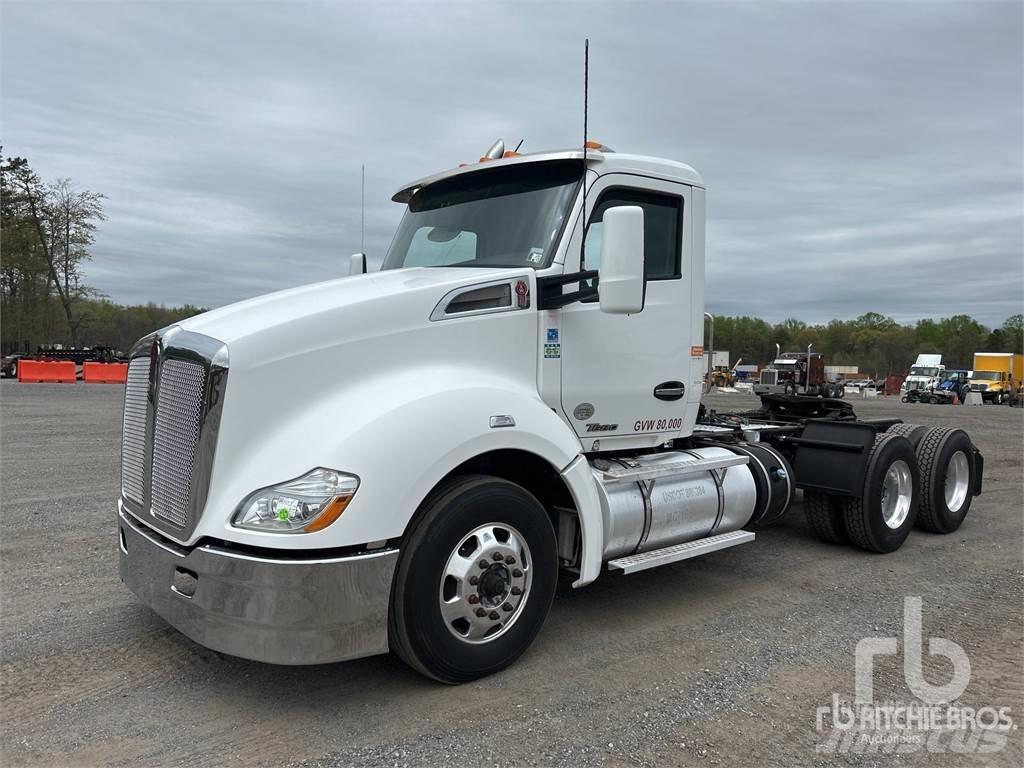 Kenworth T-680 Tracteur routier