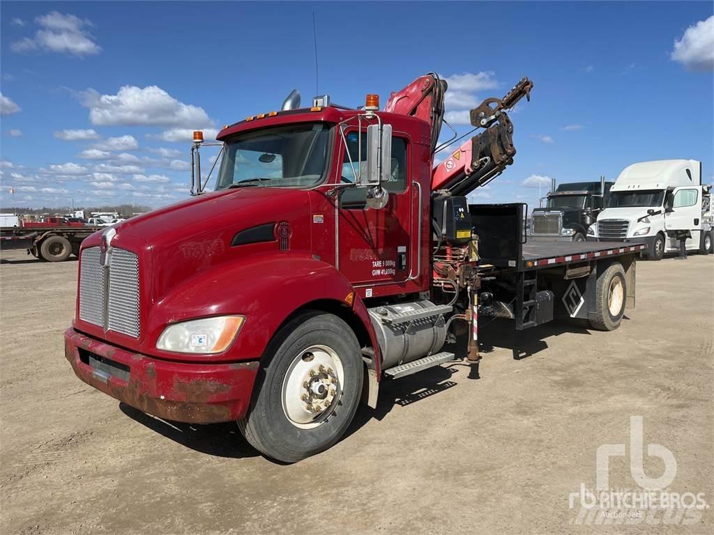 Kenworth T370 Camion plateau ridelle avec grue
