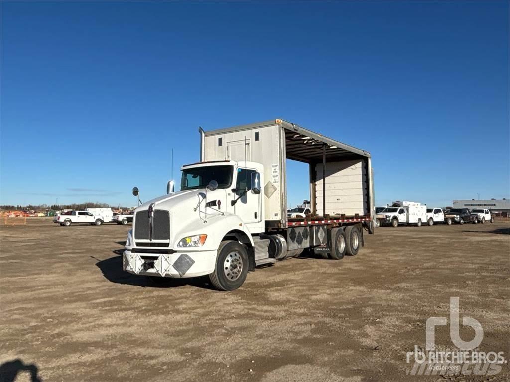 Kenworth T400 Camion à rideaux coulissants (PLSC)