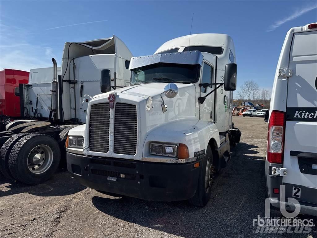 Kenworth T600 Tracteur routier