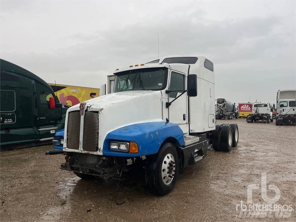 Kenworth T600 Tracteur routier