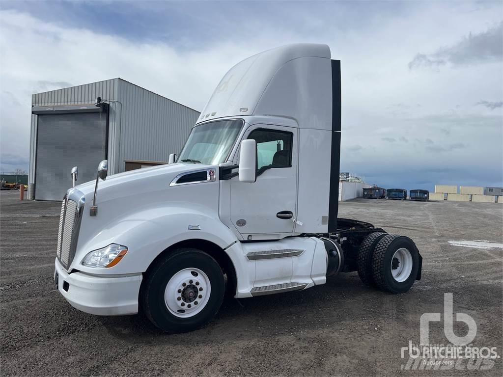 Kenworth T680 Tracteur routier