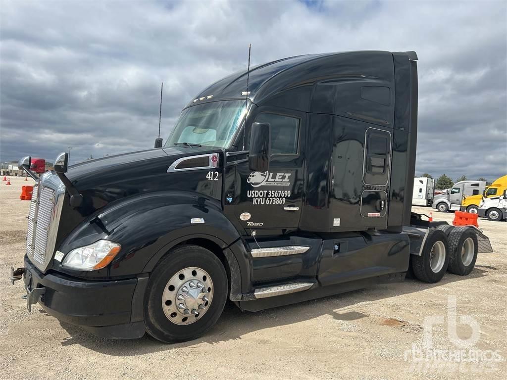 Kenworth T680 Tracteur routier