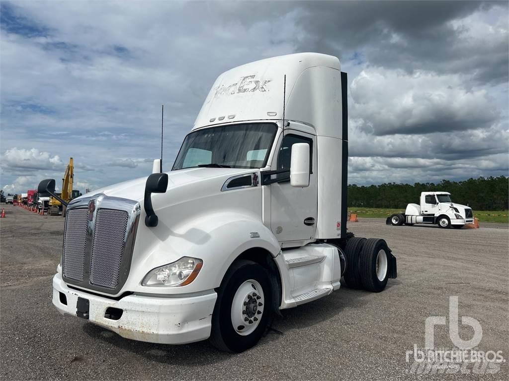 Kenworth T680 Tracteur routier