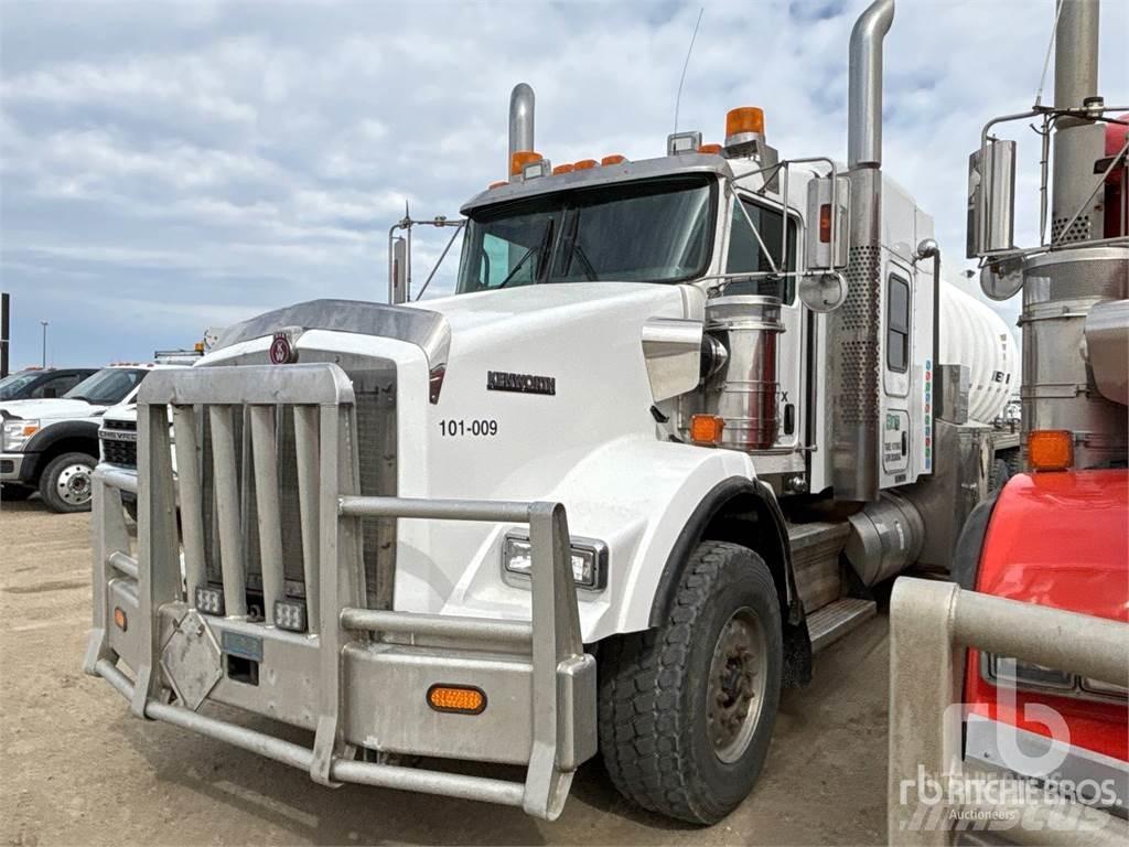 Kenworth T800 Motrici cisterna
