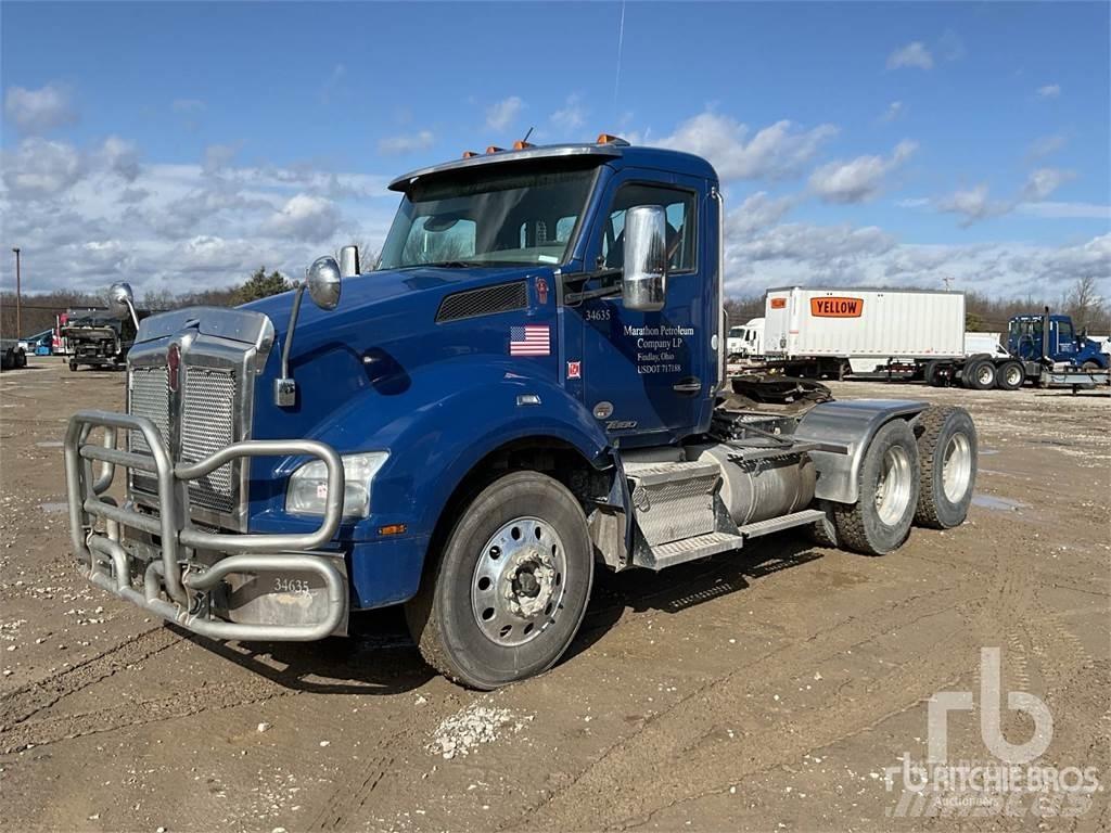 Kenworth T880 Tracteur routier