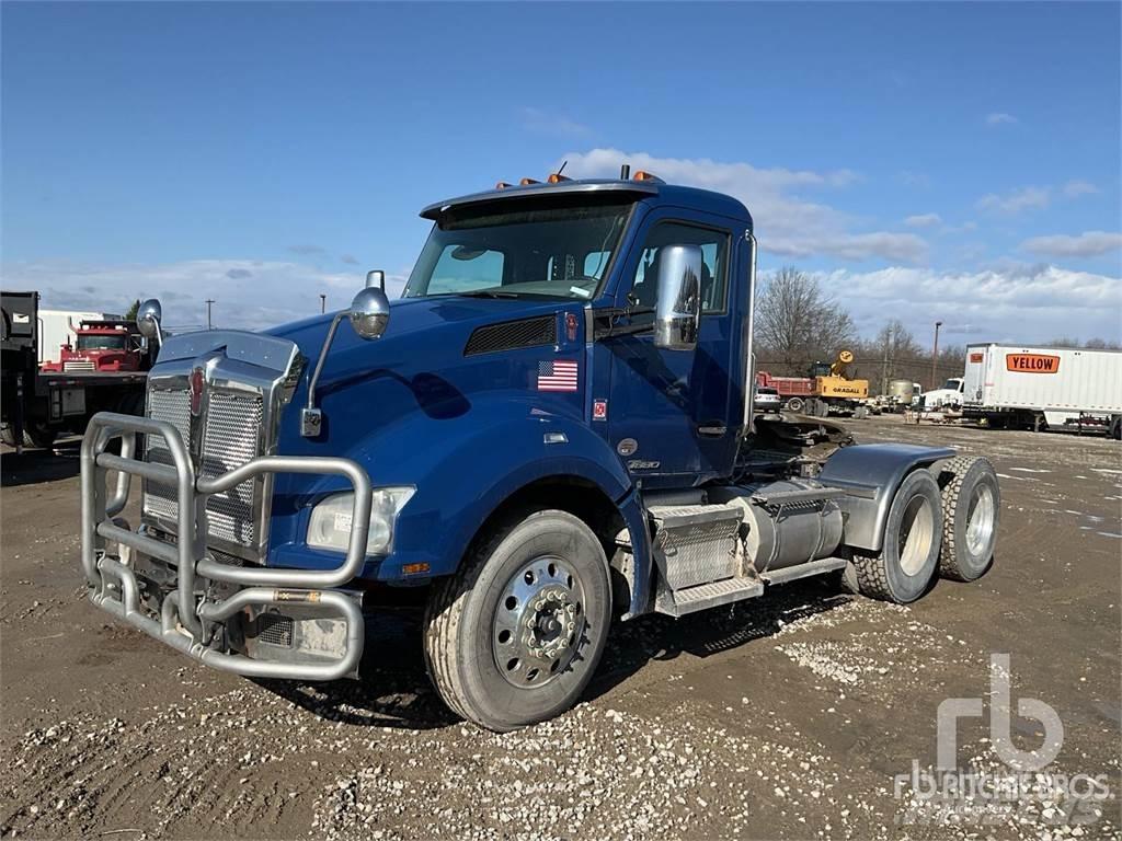 Kenworth T880 Tracteur routier