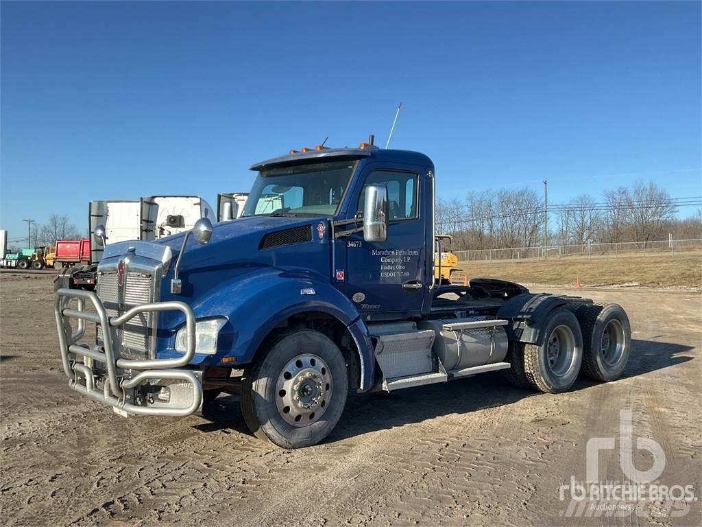 Kenworth T880 Tracteur routier