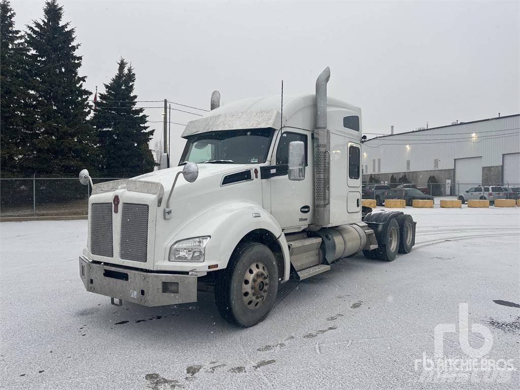 Kenworth T880 Tracteur routier
