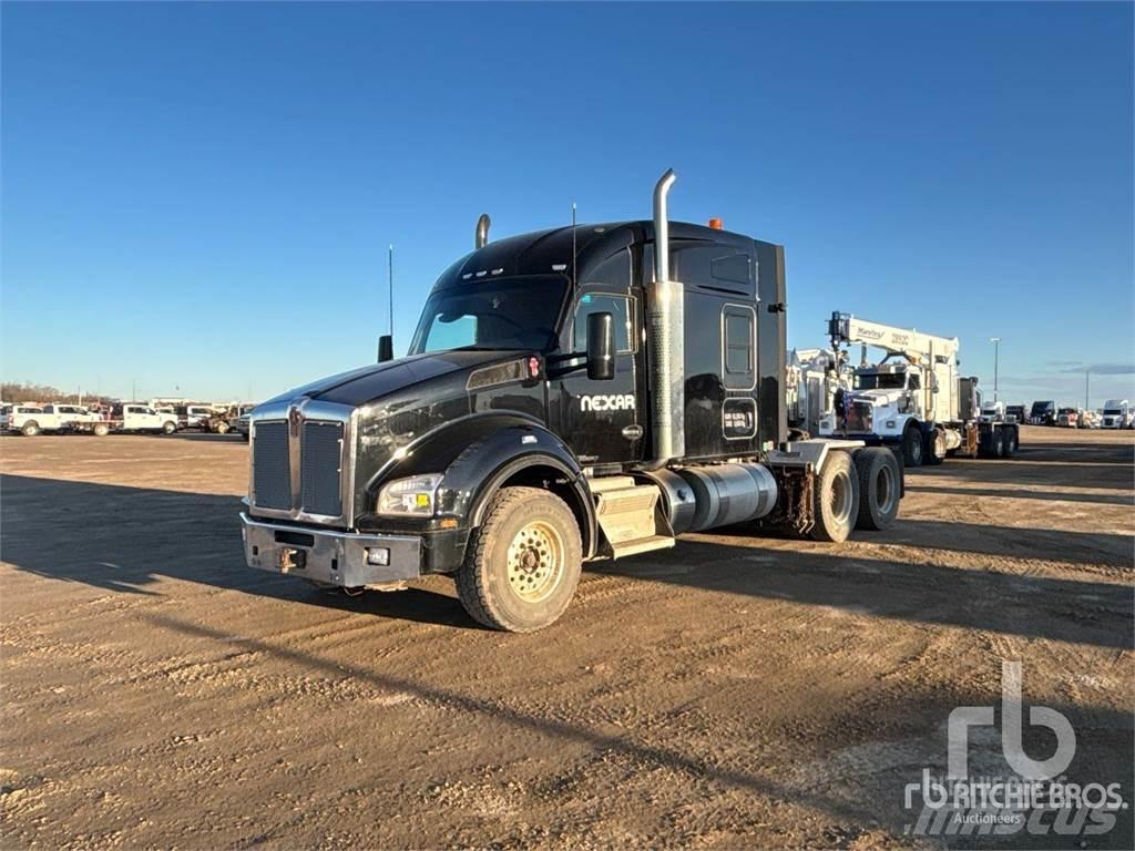 Kenworth T880 Tracteur routier