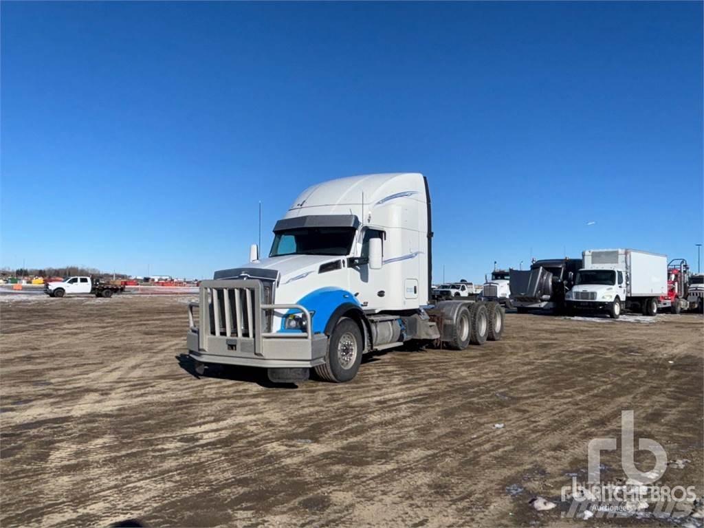 Kenworth T880 Tracteur routier