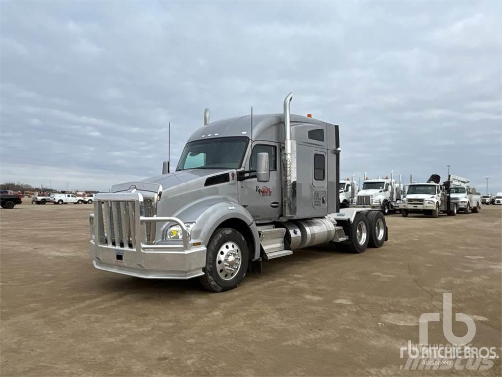 Kenworth T880 Tracteur routier