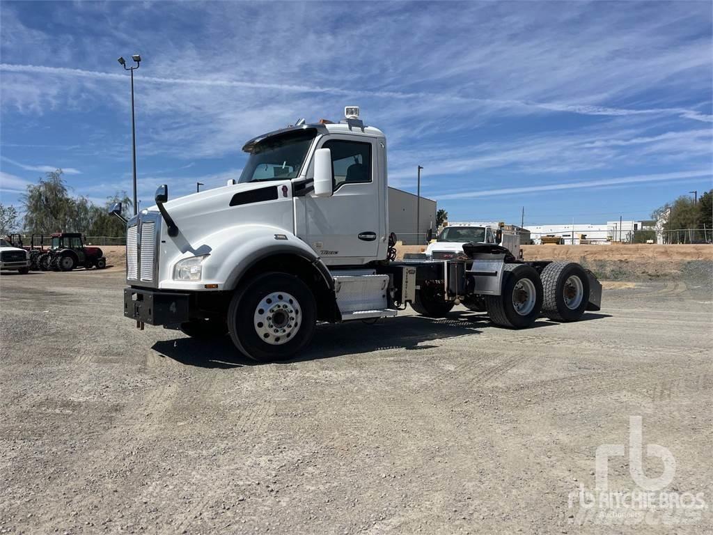 Kenworth T880 Tracteur routier