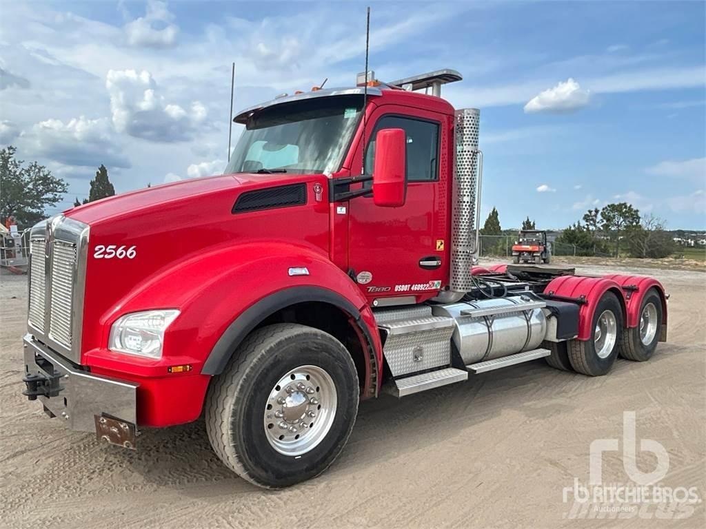 Kenworth T880 Tracteur routier