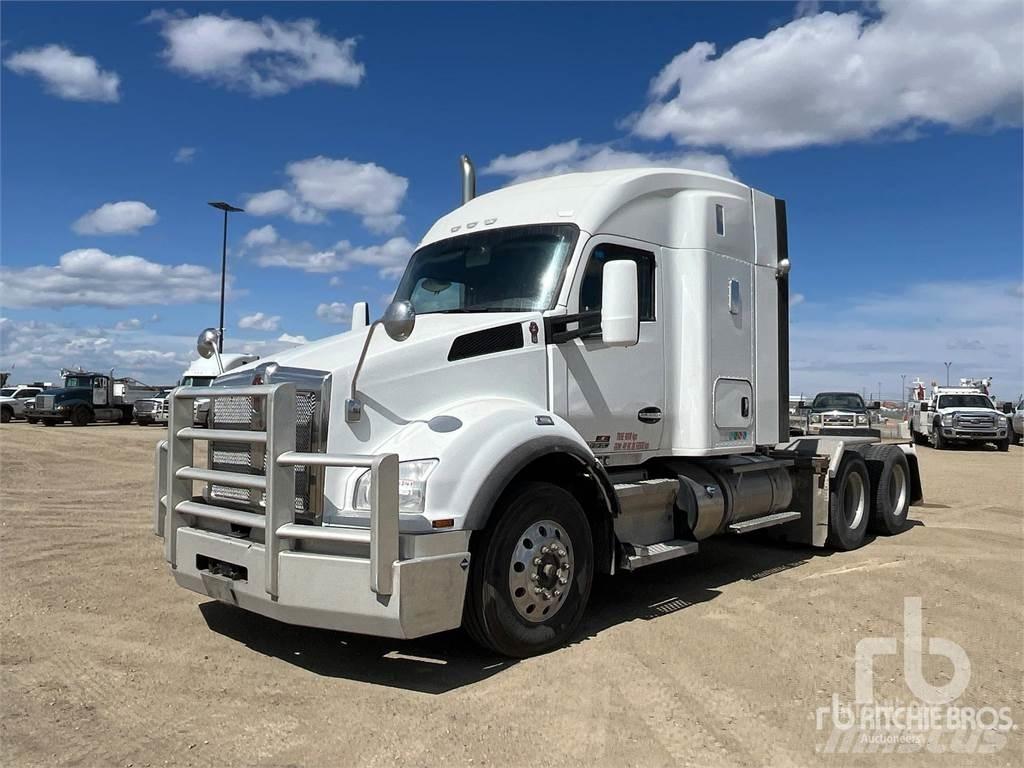 Kenworth T880 Tracteur routier