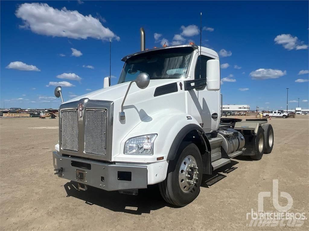 Kenworth T880 Tracteur routier