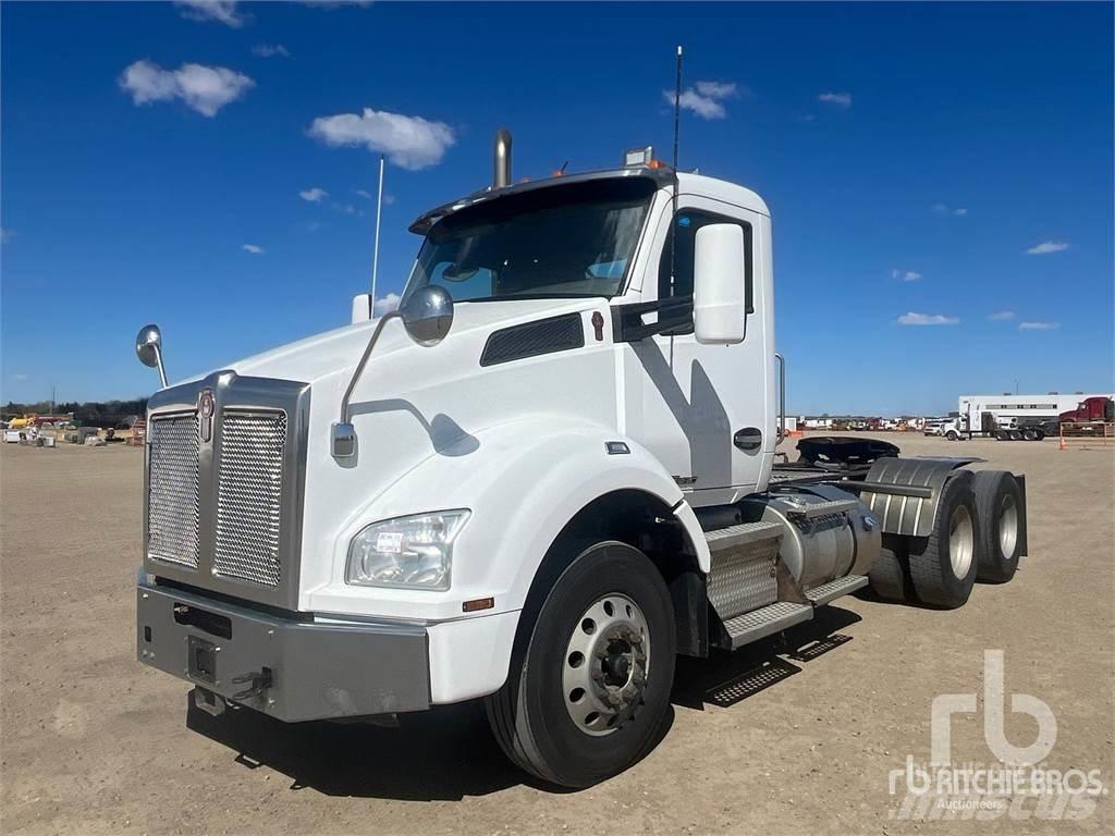Kenworth T880 Tracteur routier
