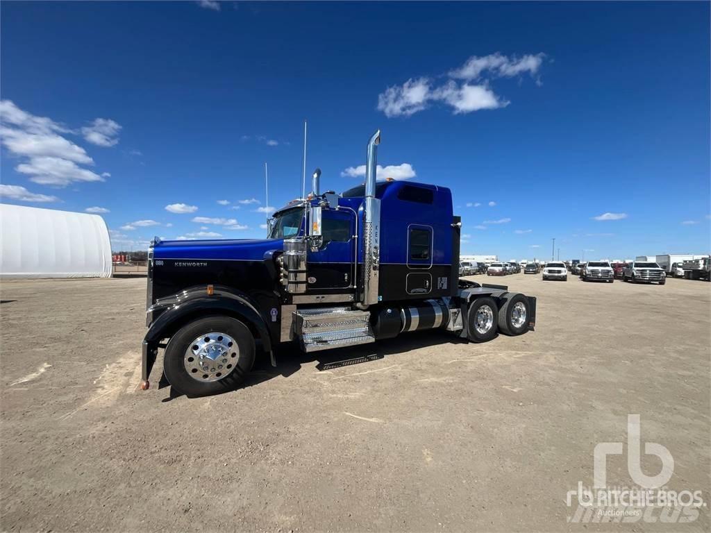 Kenworth W900L Tracteur routier