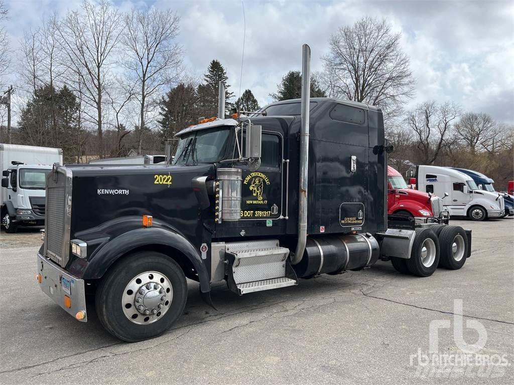 Kenworth W900L Tracteur routier