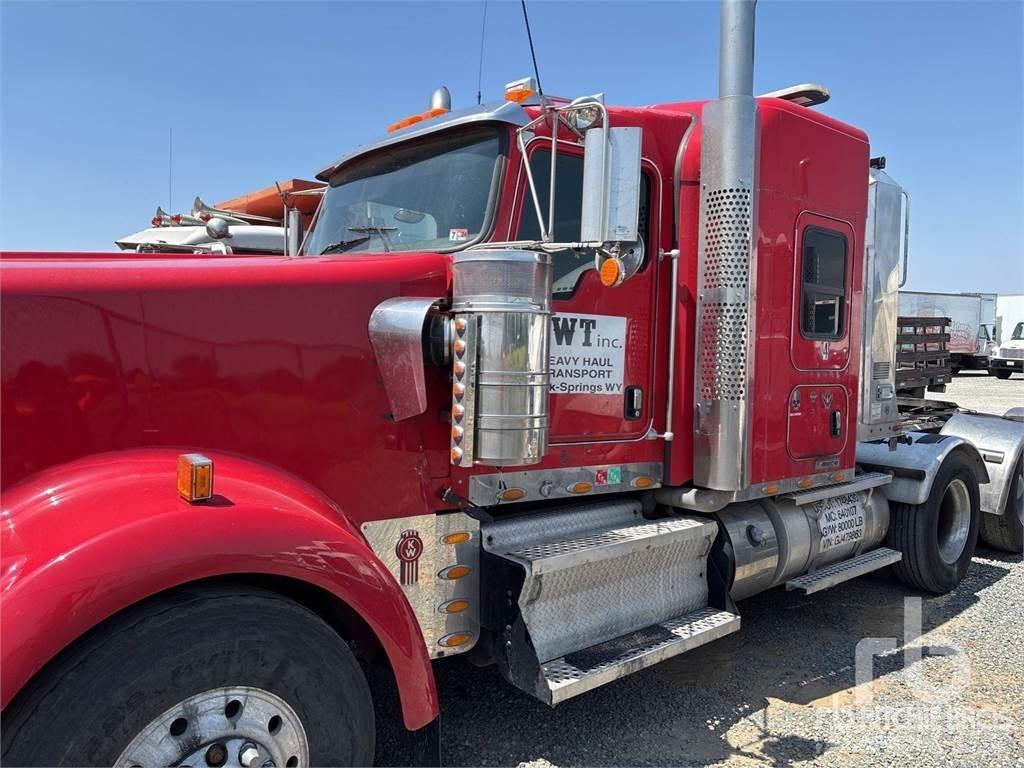 Kenworth W900L Tracteur routier