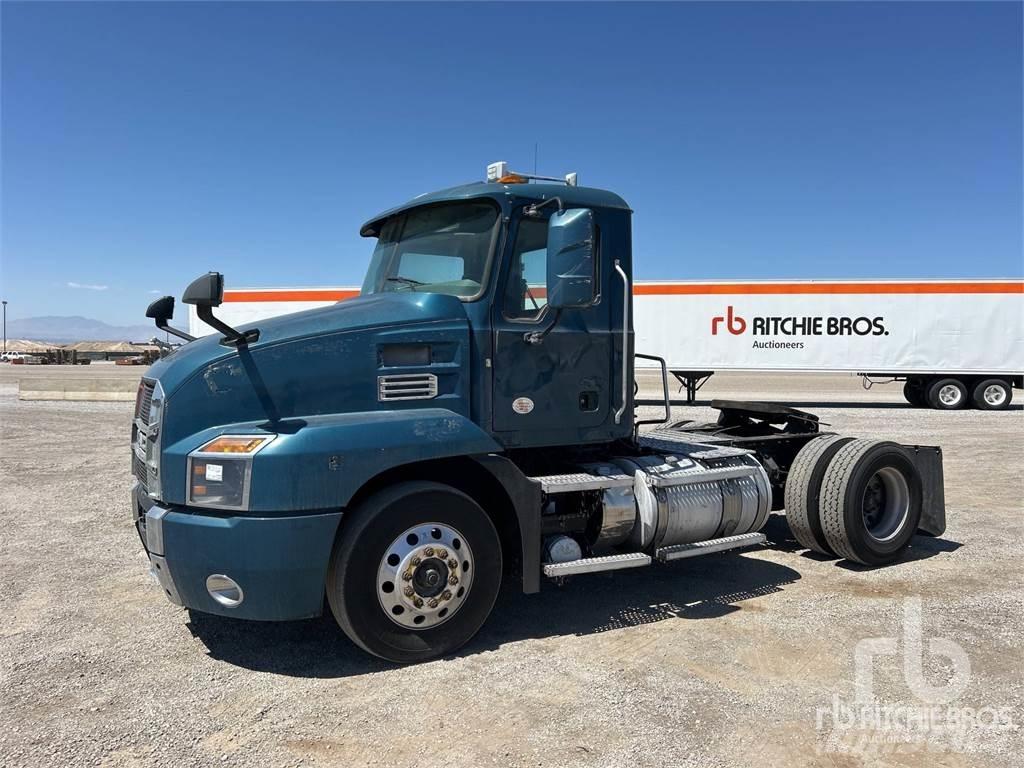 Mack ANTHEM Tracteur routier