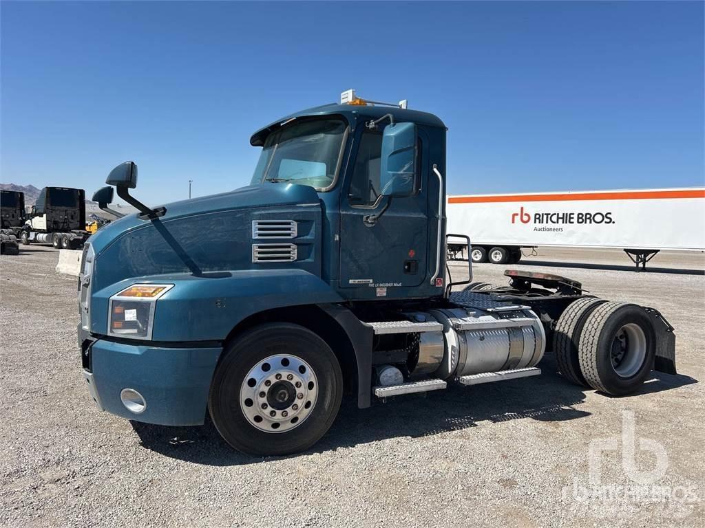 Mack ANTHEM Tracteur routier