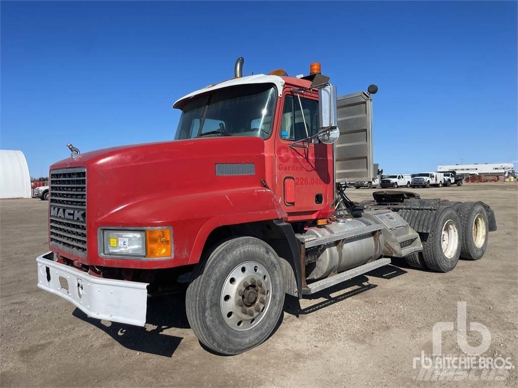 Mack CH600 Tracteur routier
