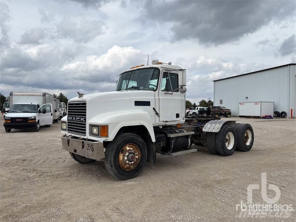 Mack CH613 Tracteur routier