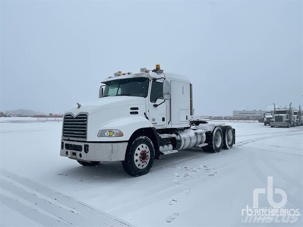 Mack CXU613 Tracteur routier