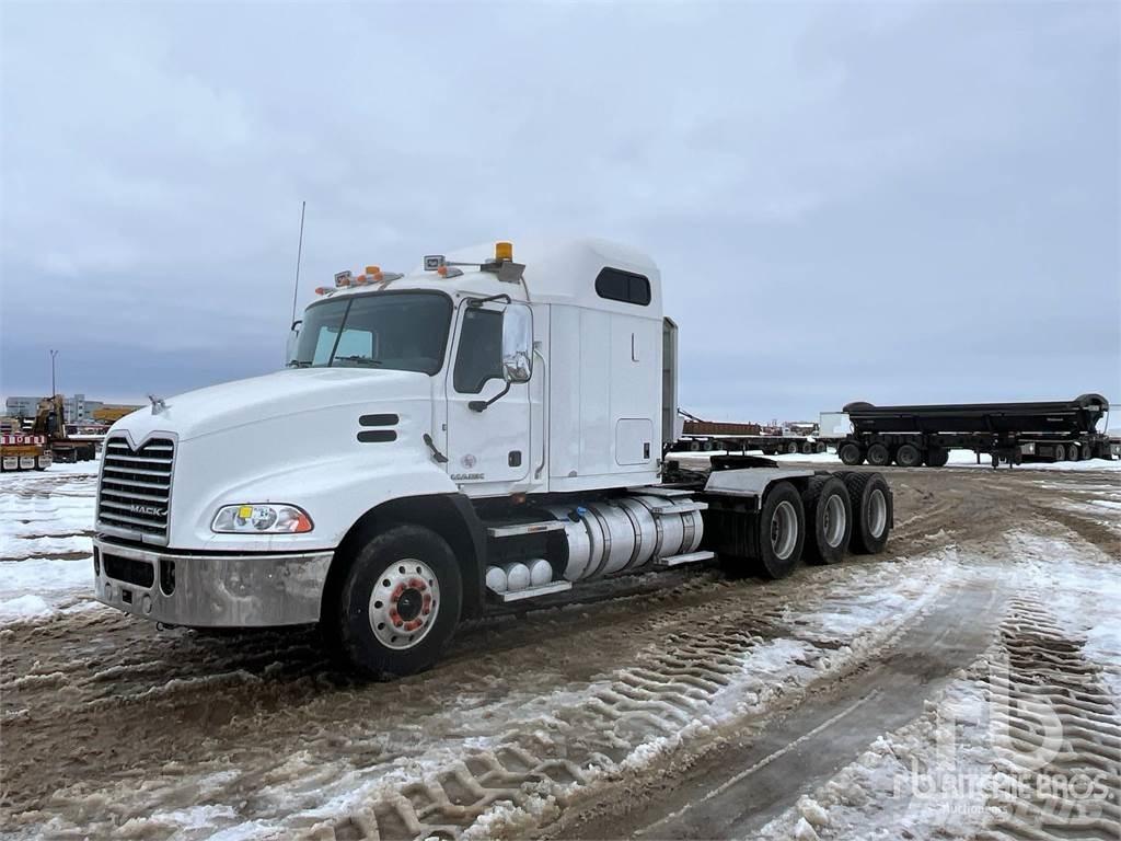 Mack CXU614 Tracteur routier