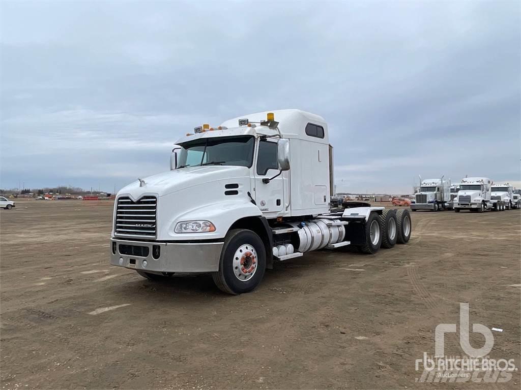 Mack CXU614 Tracteur routier