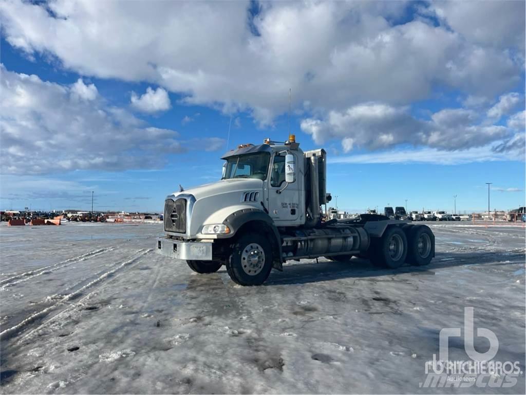 Mack GRANITE Tracteur routier